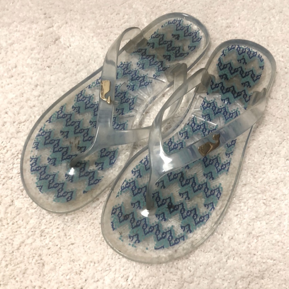 Vineyard Vines Flip flops size 6